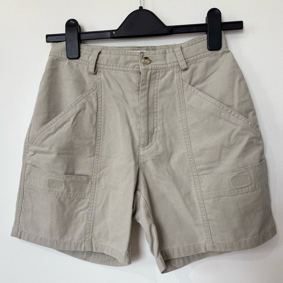 ✨Columbia Khaki Utility Shorts - Size Small (Vintage) - Picture 1 of 4